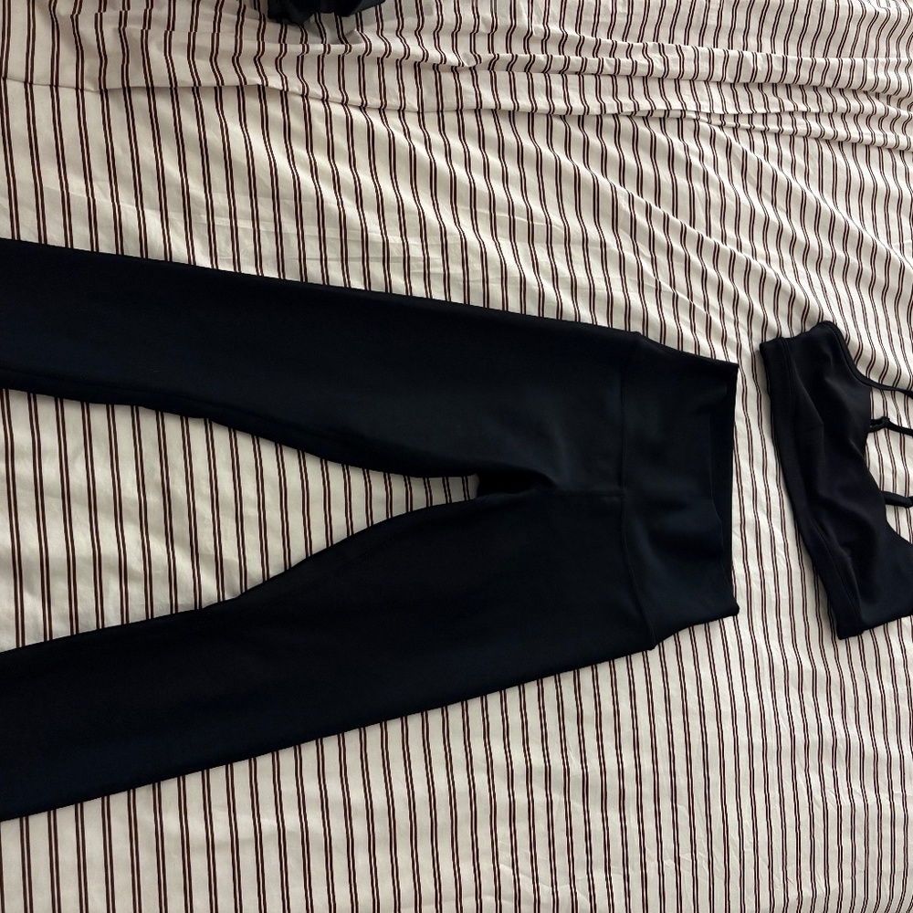 Alo airlift legging and sports bra